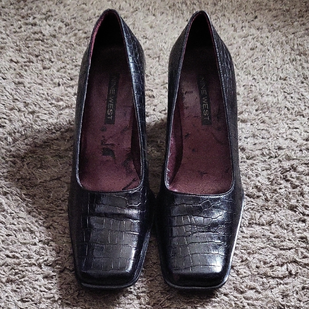 Nine West Black Croc-Embossed Women's Shoes